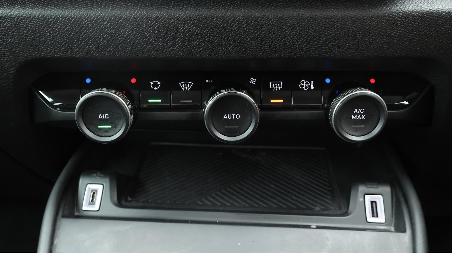 Used Citroen C4 2021 for sale - 76380899: Photo 13