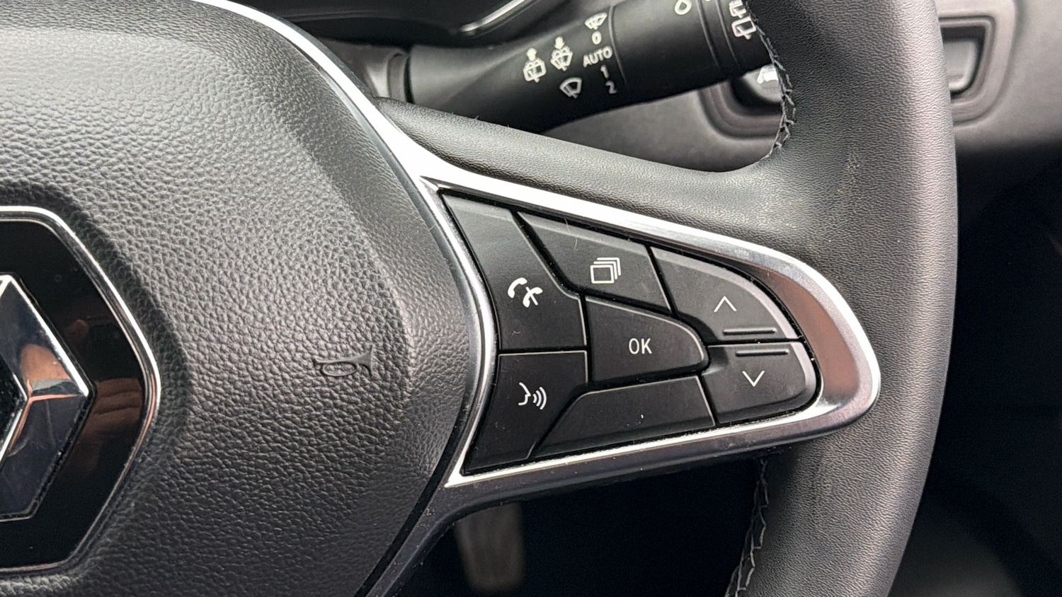 Used Renault Captur 2023 for sale - 77947231: Photo 23