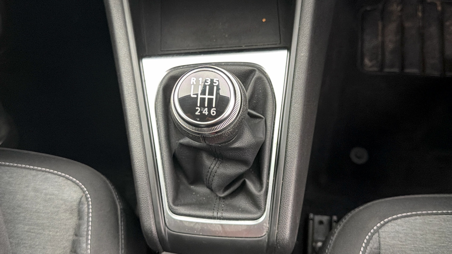 Used Renault Captur 2023 for sale - 77947231: Photo 24