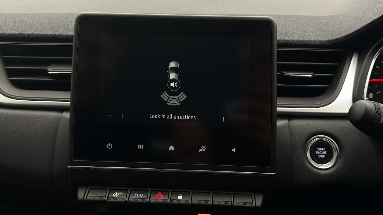 Used Renault Captur 2023 for sale - 77947231: Photo 26