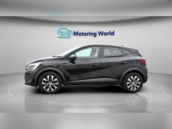 Used Renault Captur 2023 for sale - 77947231: Photo