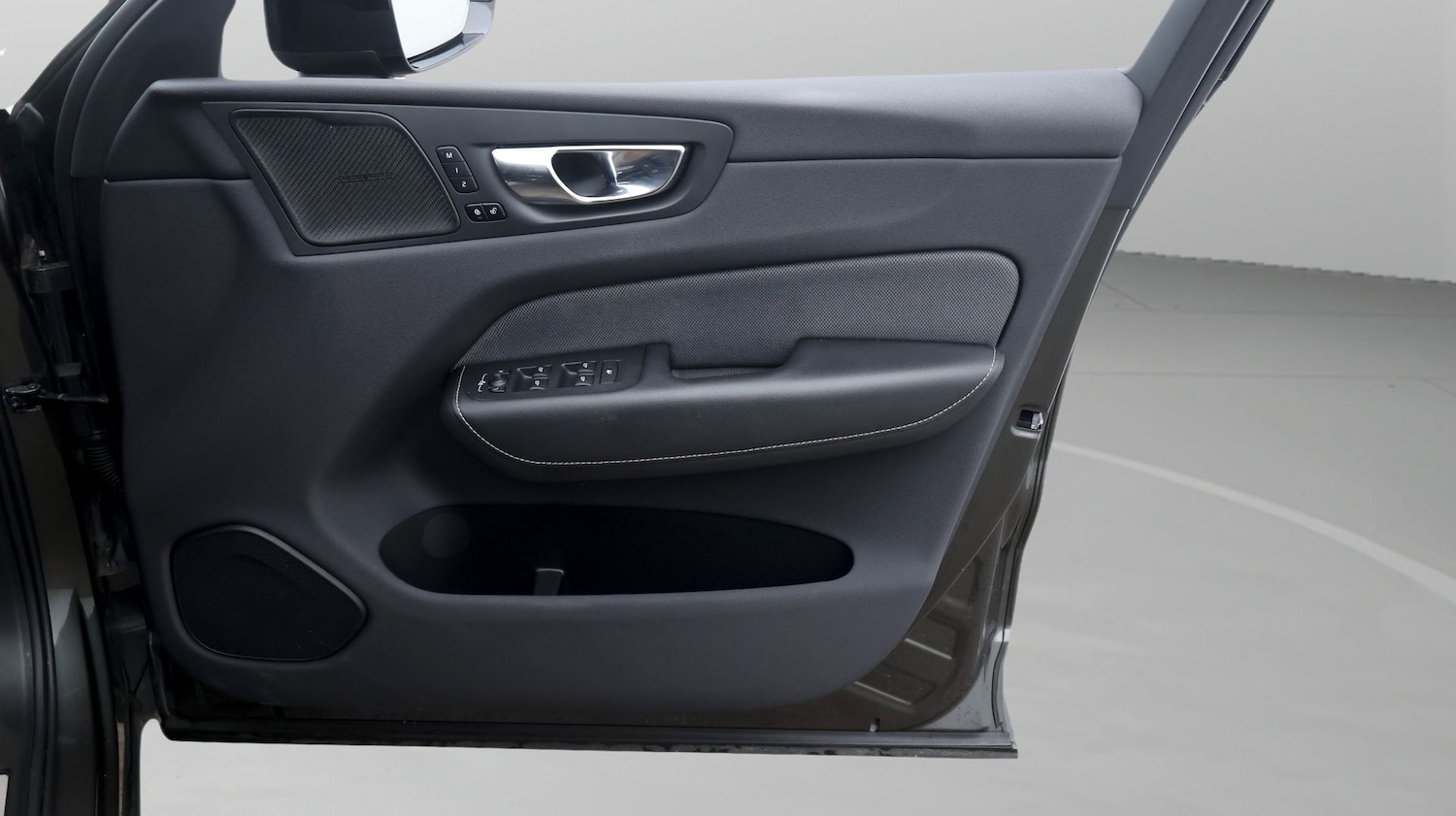 Used Volvo XC60 2019 for sale - 77812911: Photo 15