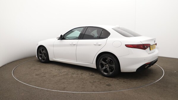 Used Alfa Romeo Giulia 2018 for sale - 76137284: Photo 12