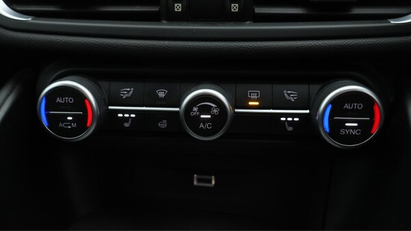 Used Alfa Romeo Giulia 2018 for sale - 76137284: Photo 17