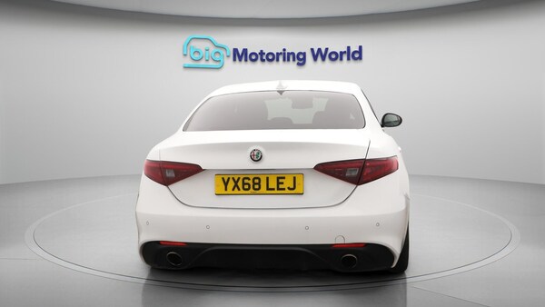 Used Alfa Romeo Giulia 2018 for sale - 76137284: Photo 7