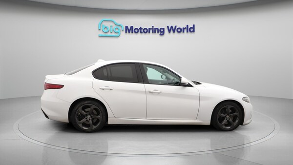 Used Alfa Romeo Giulia 2018 for sale - 76137284: Photo 9