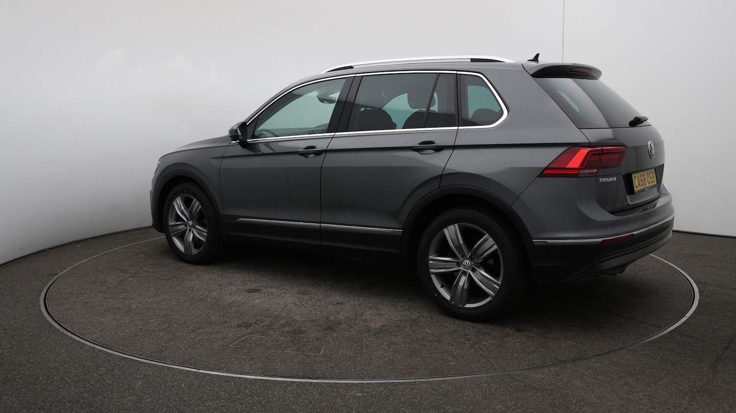 Used Volkswagen Tiguan 2018 for sale - 76152642: Photo 19
