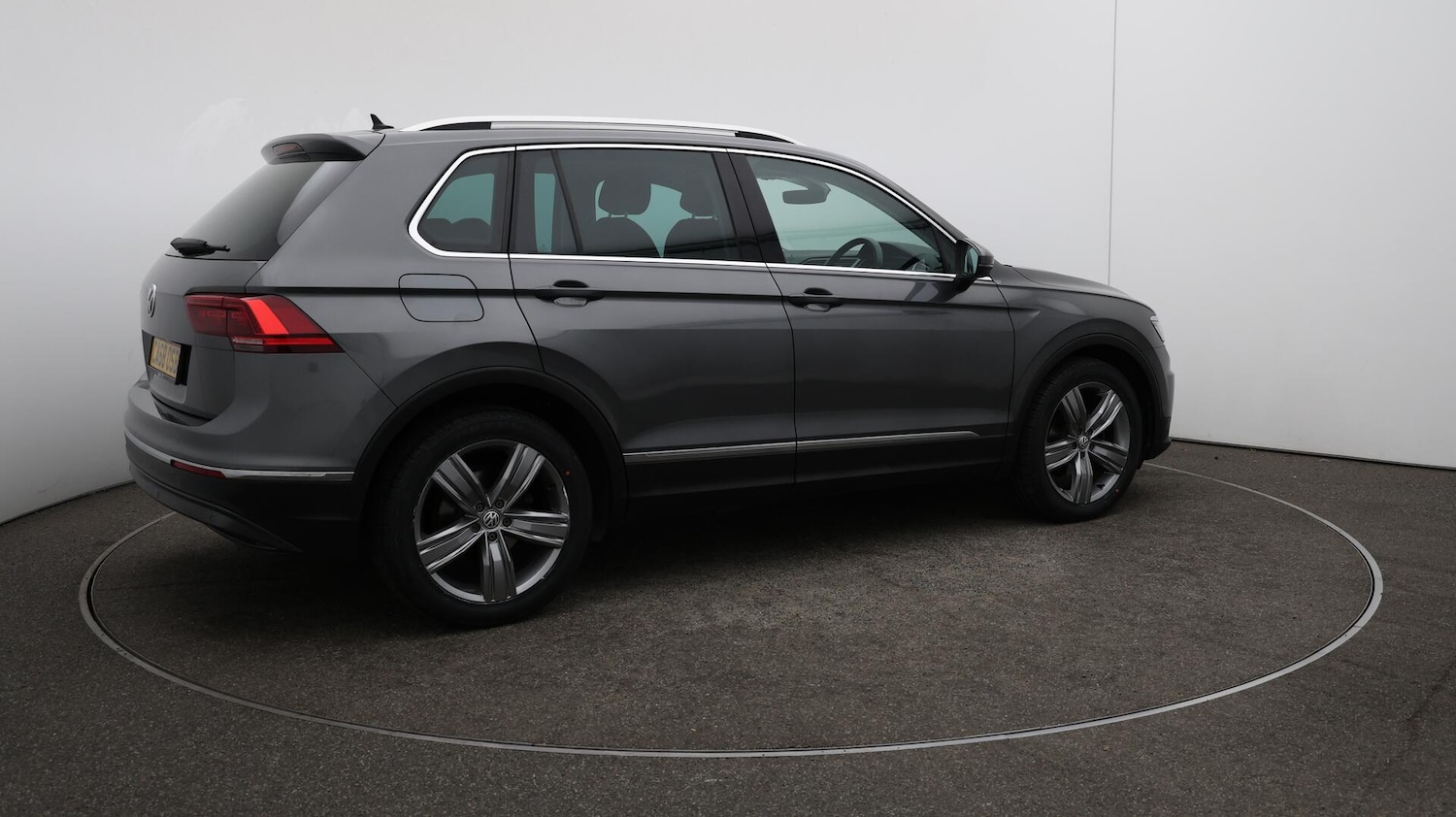 Used Volkswagen Tiguan 2018 for sale - 76152642: Photo 36