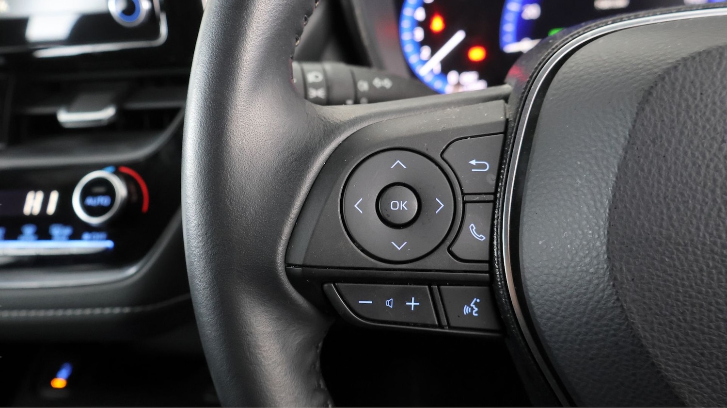 Used Toyota Corolla 2020 for sale - 77729228: Photo 22