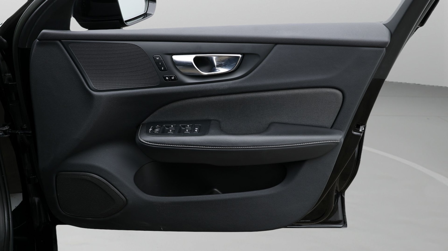 Used Volvo V60 2022 for sale - 77201117: Photo 15