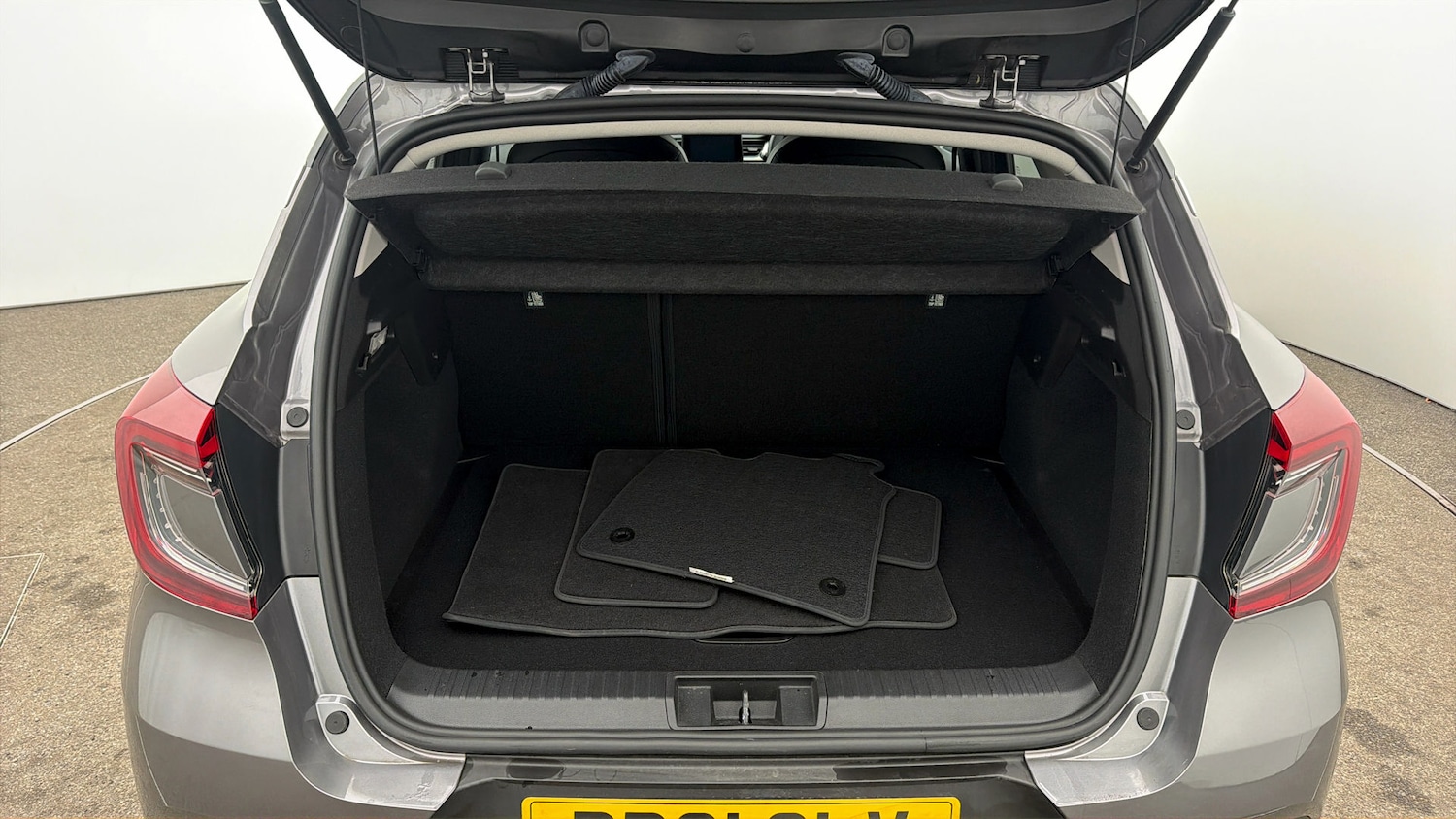 Used Renault Captur 2021 for sale - 78065397: Photo 16