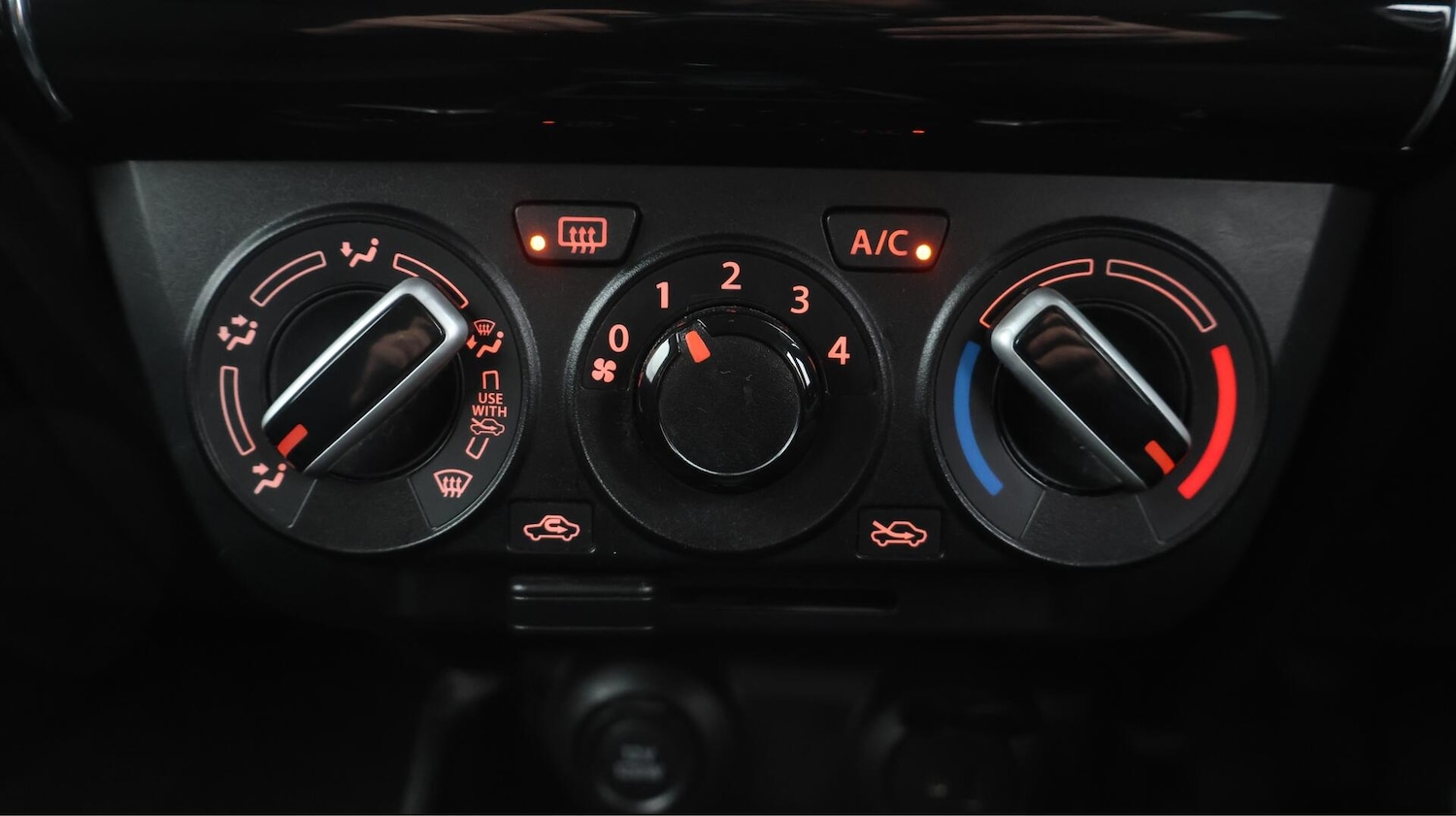 Used Suzuki Swift 2020 for sale - 76370673: Photo 13