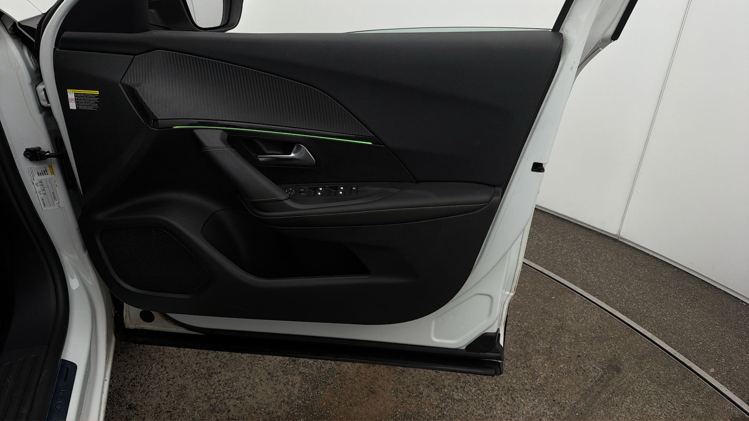 Used Peugeot 2008 2023 for sale - 78123851: Photo 14