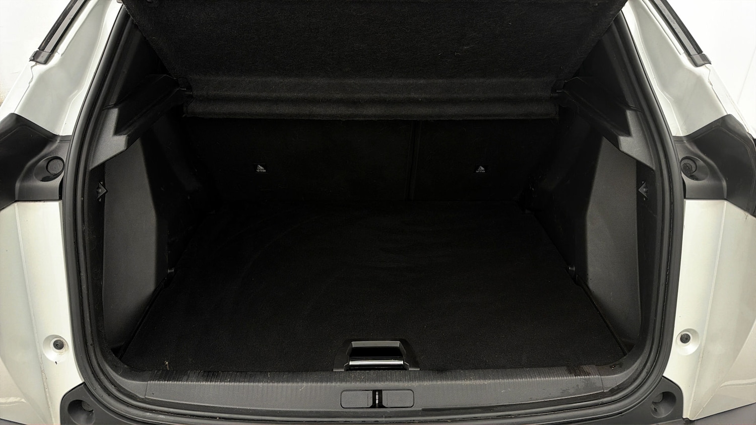 Used Peugeot 2008 2023 for sale - 78123851: Photo 16