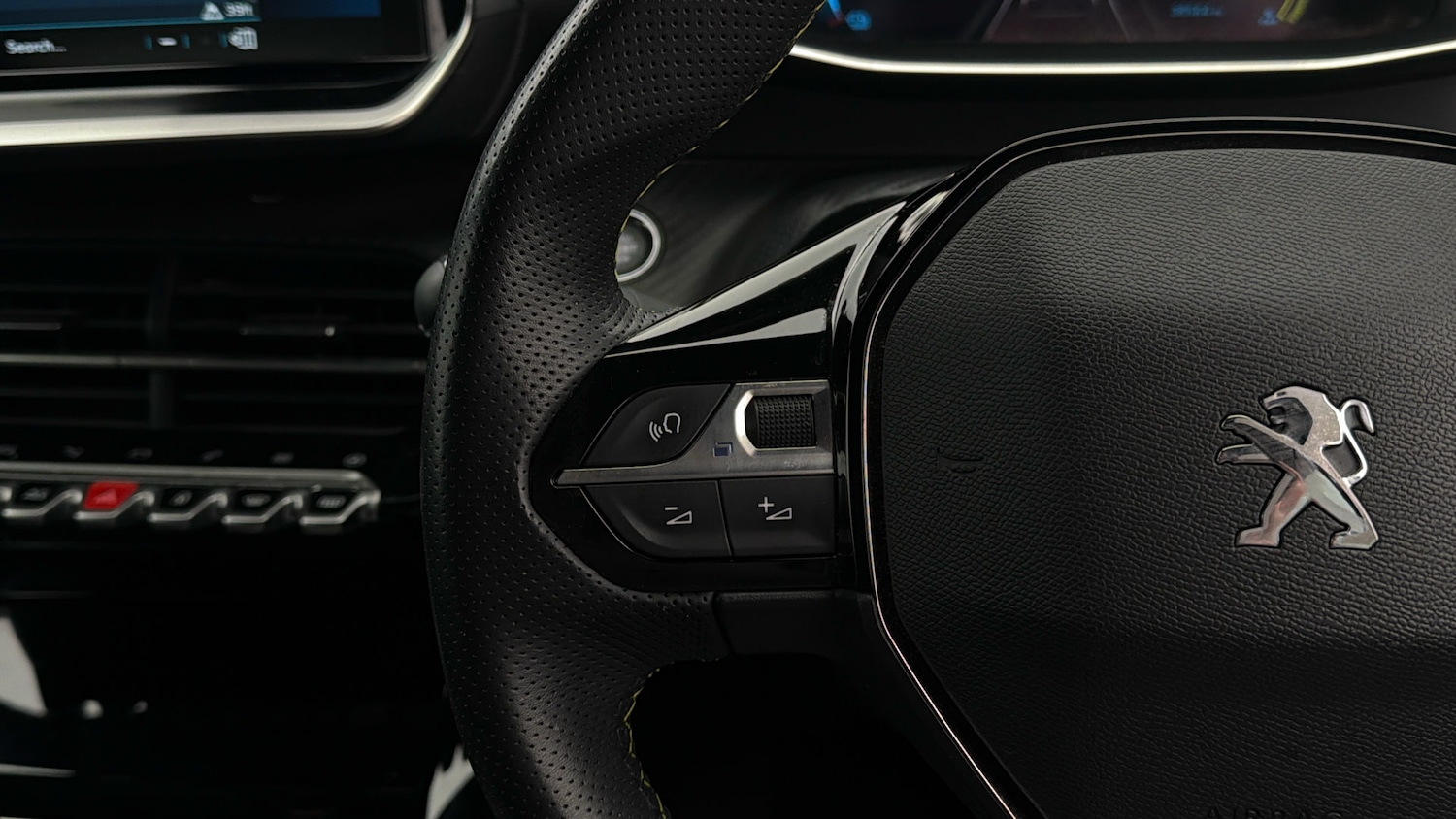 Used Peugeot 2008 2023 for sale - 78123851: Photo 23