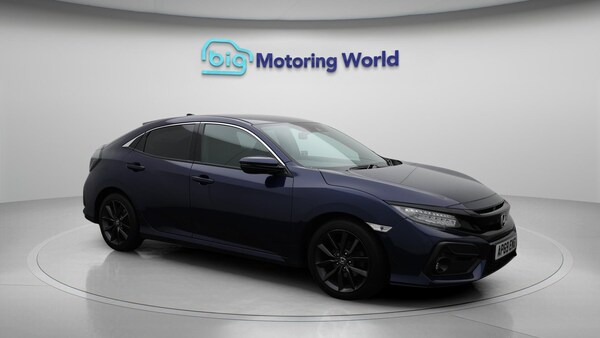 Used Honda Civic 2020 for sale - 76189976: Photo 2