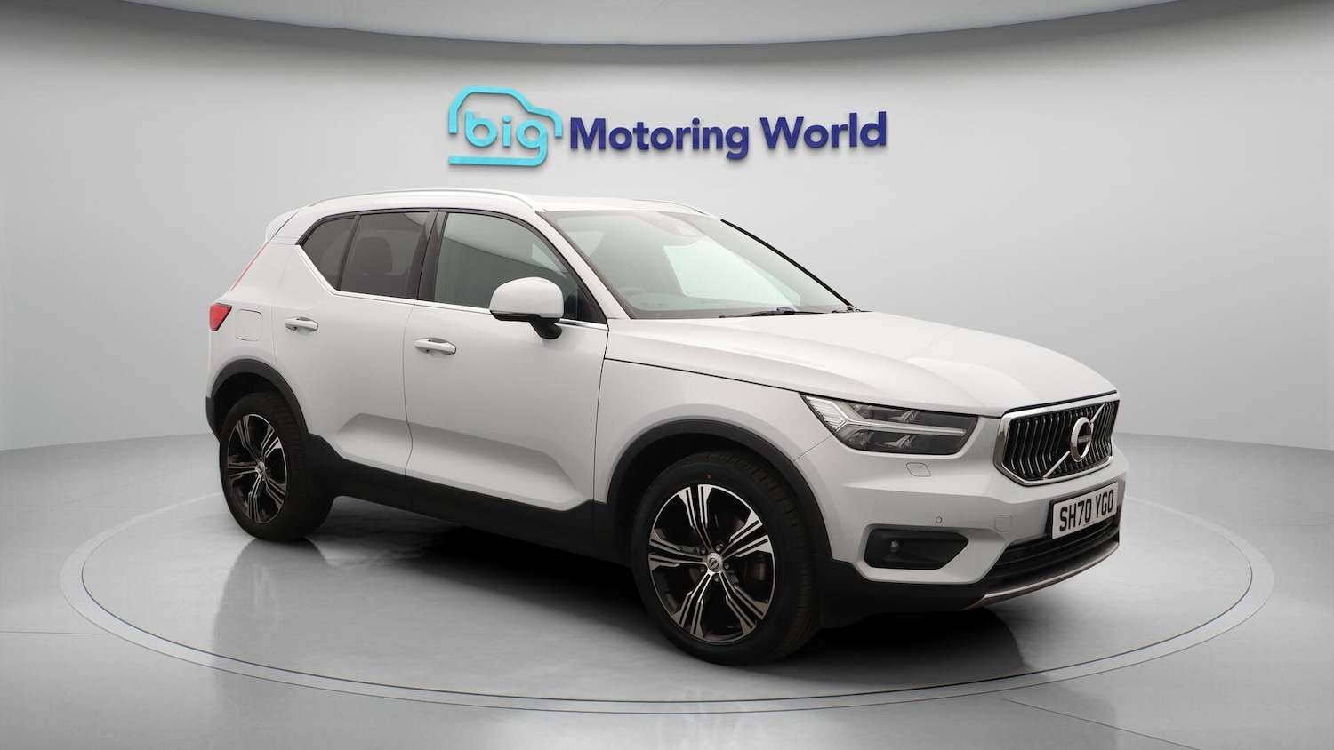 Used Volvo XC40 2020 for sale - 76371486: Photo 2