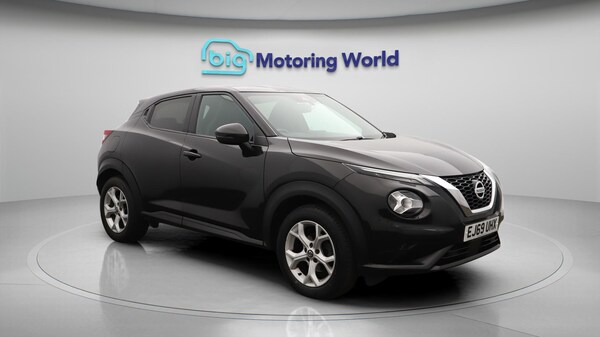 Used Nissan Juke 2019 for sale - 75402243: Photo 2