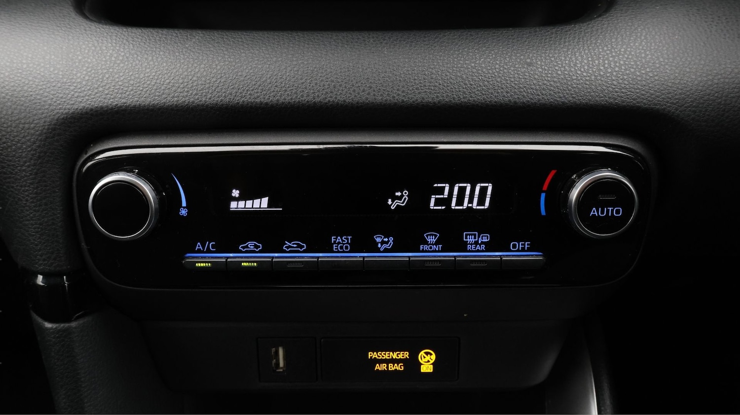 Used Toyota Yaris 2023 for sale - 77451319: Photo 12