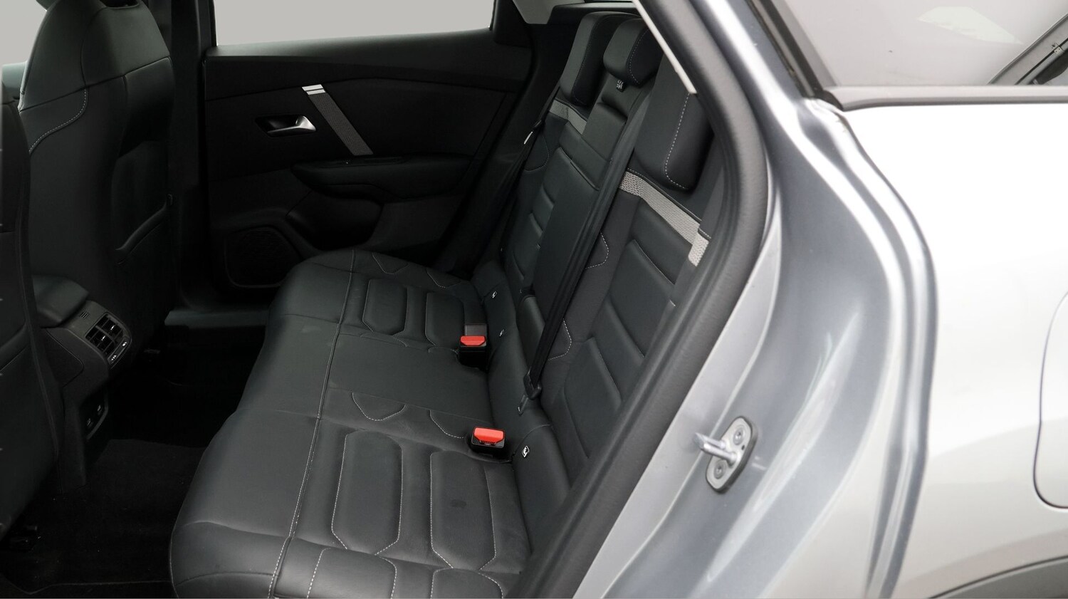 Used Citroen C4 2023 for sale - 77935904: Photo 16