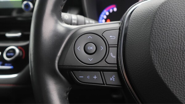 Used Toyota Corolla 2020 for sale - 76326980: Photo 25