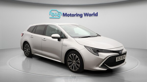 Used Toyota Corolla 2020 for sale - 76326980: Photo 2