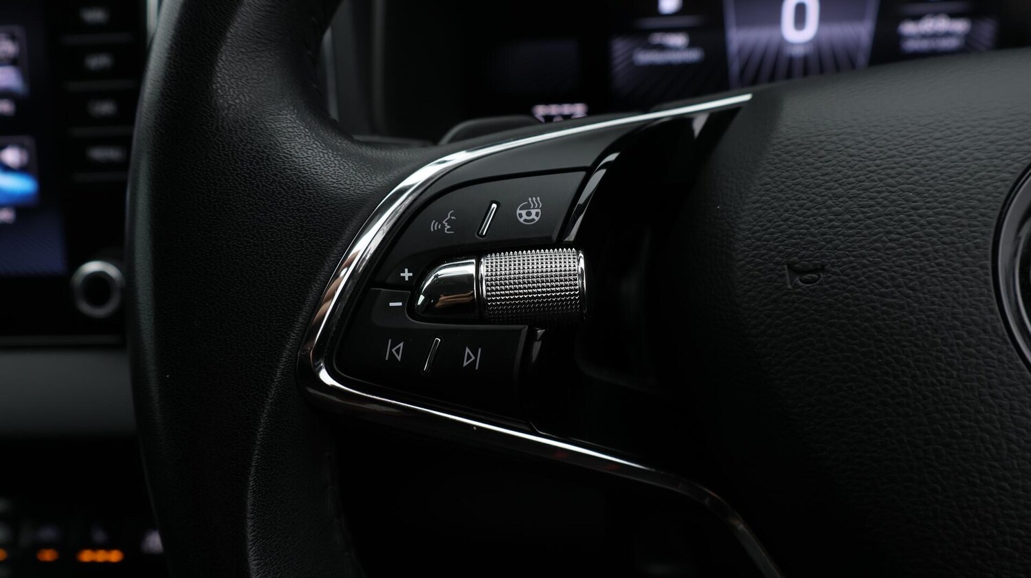 Used Skoda Karoq 2023 for sale - 76295185: Photo 25