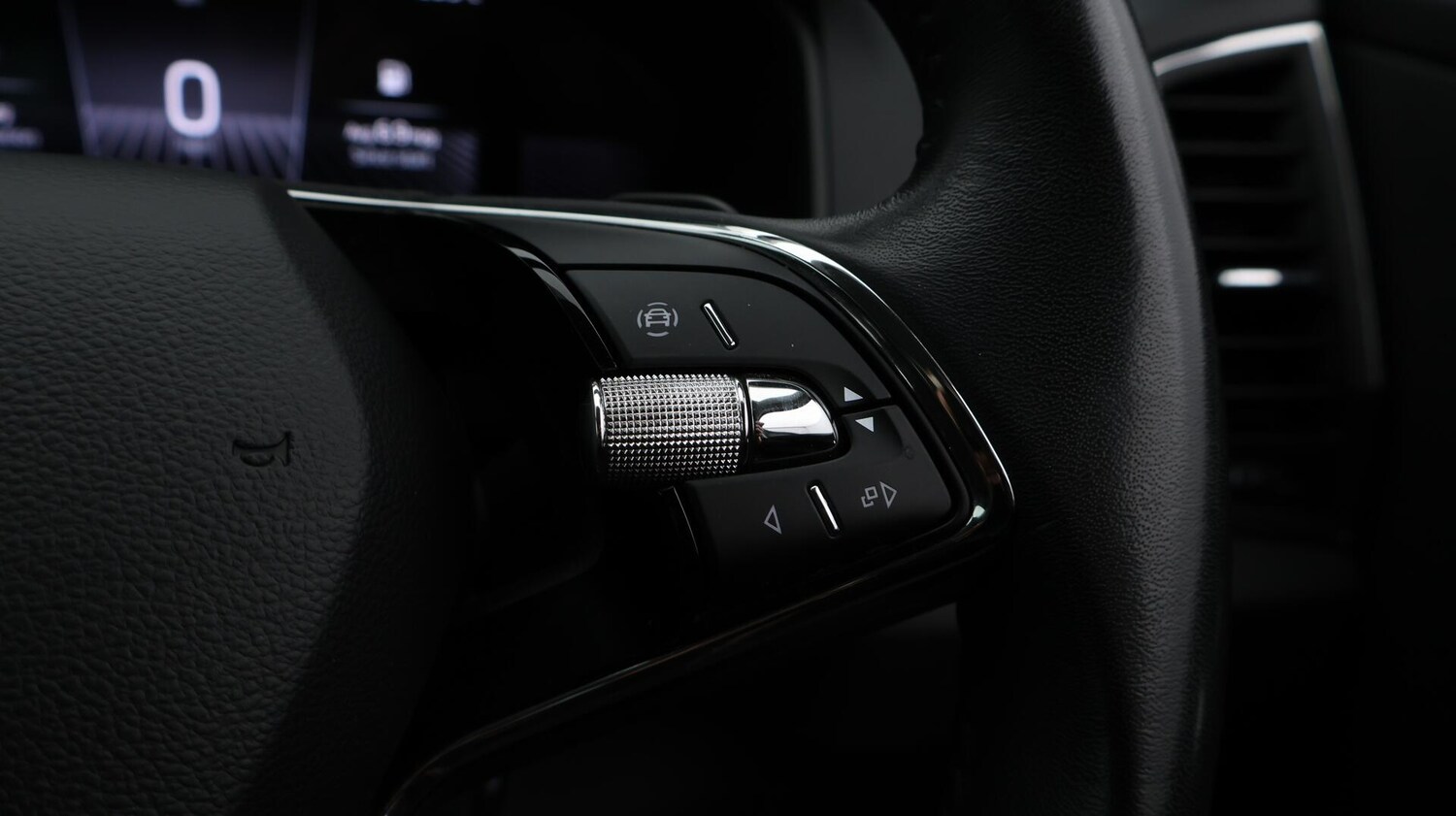 Used Skoda Karoq 2023 for sale - 76295185: Photo 26