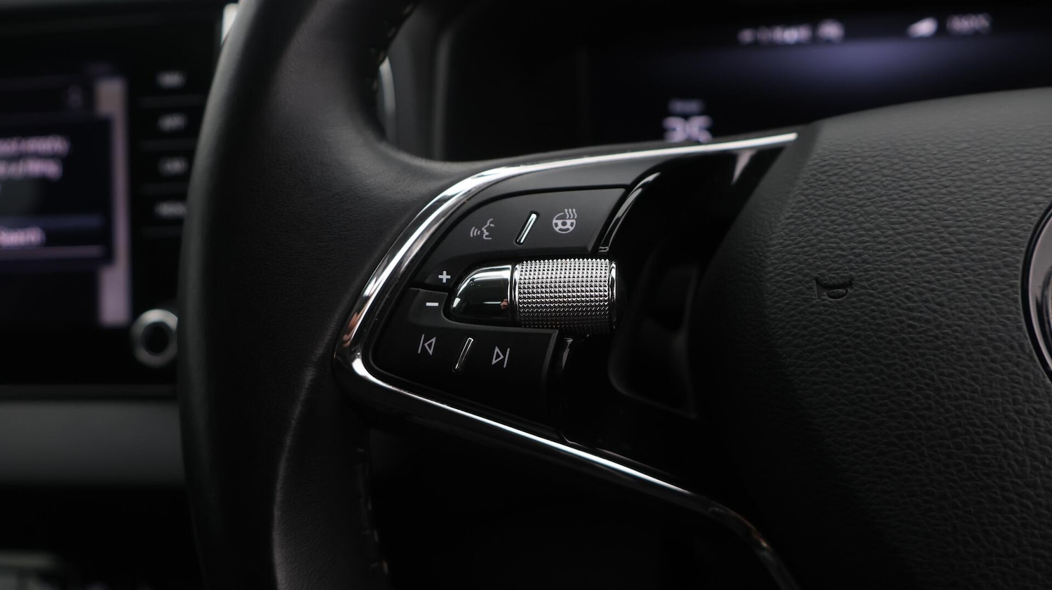 Used Skoda Karoq 2022 for sale - 76371554: Photo 24