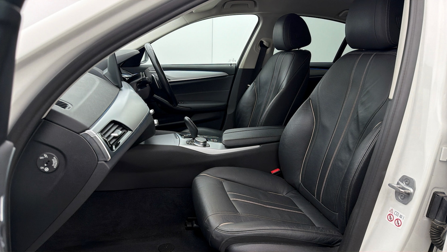 Used BMW 5 Series 2022 for sale - 77974319: Photo 13