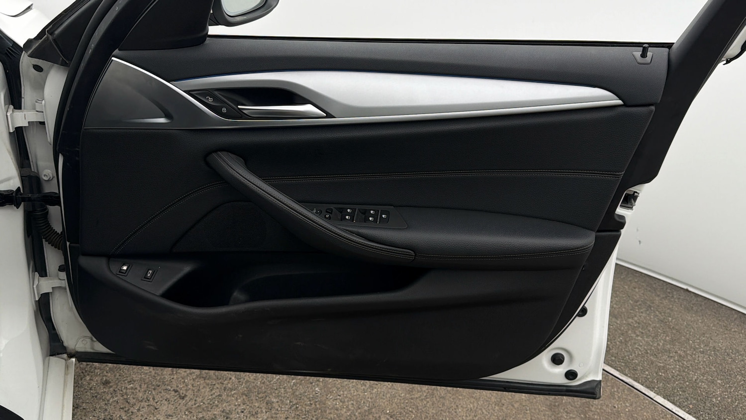 Used BMW 5 Series 2022 for sale - 77974319: Photo 14