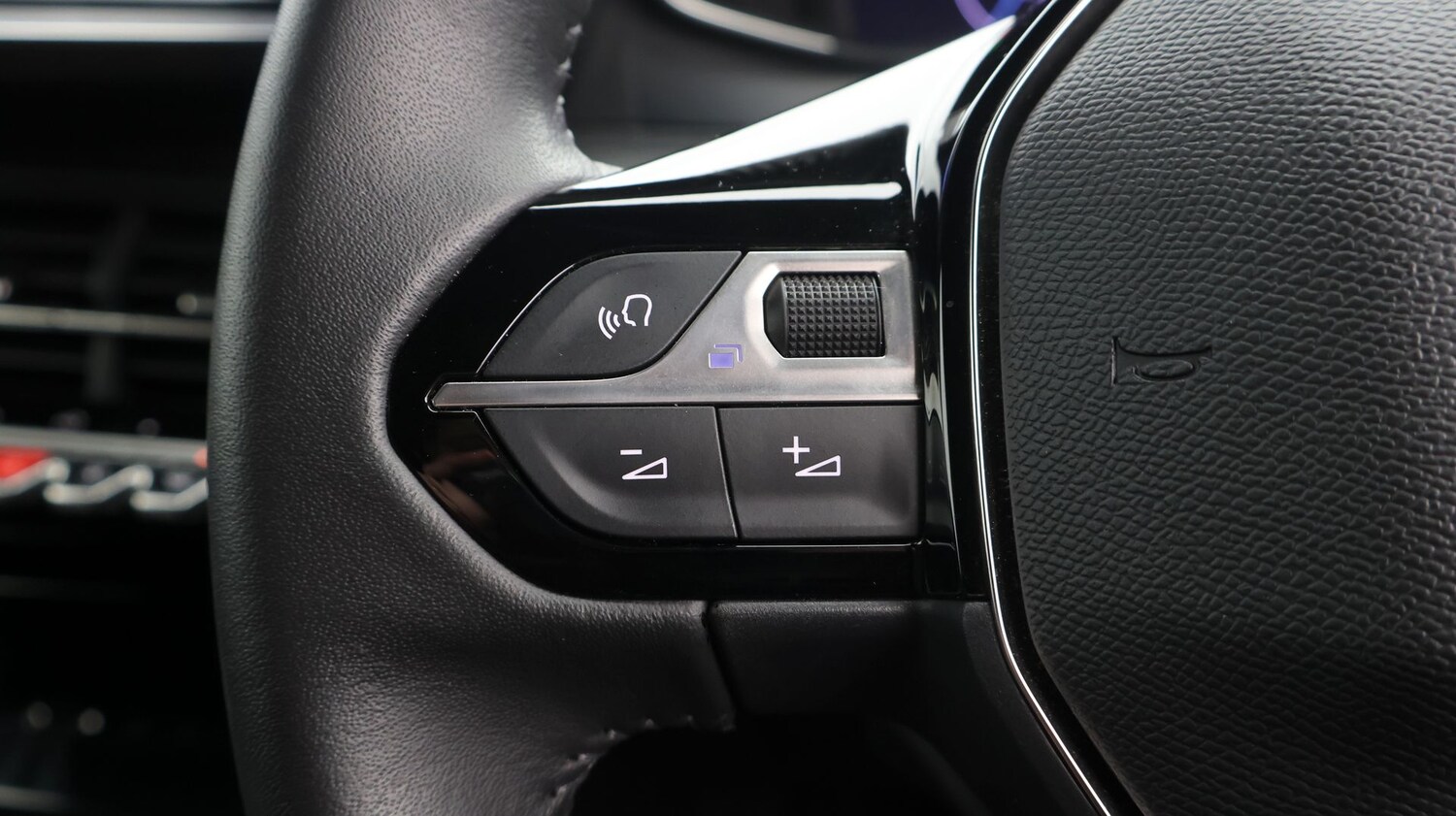 Used Peugeot 2008 2024 for sale - 77308620: Photo 26