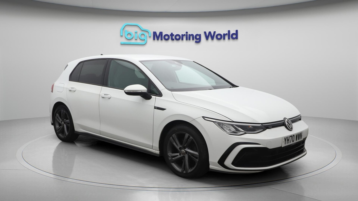 Used Volkswagen Golf 2020 for sale - 76084209: Photo 2