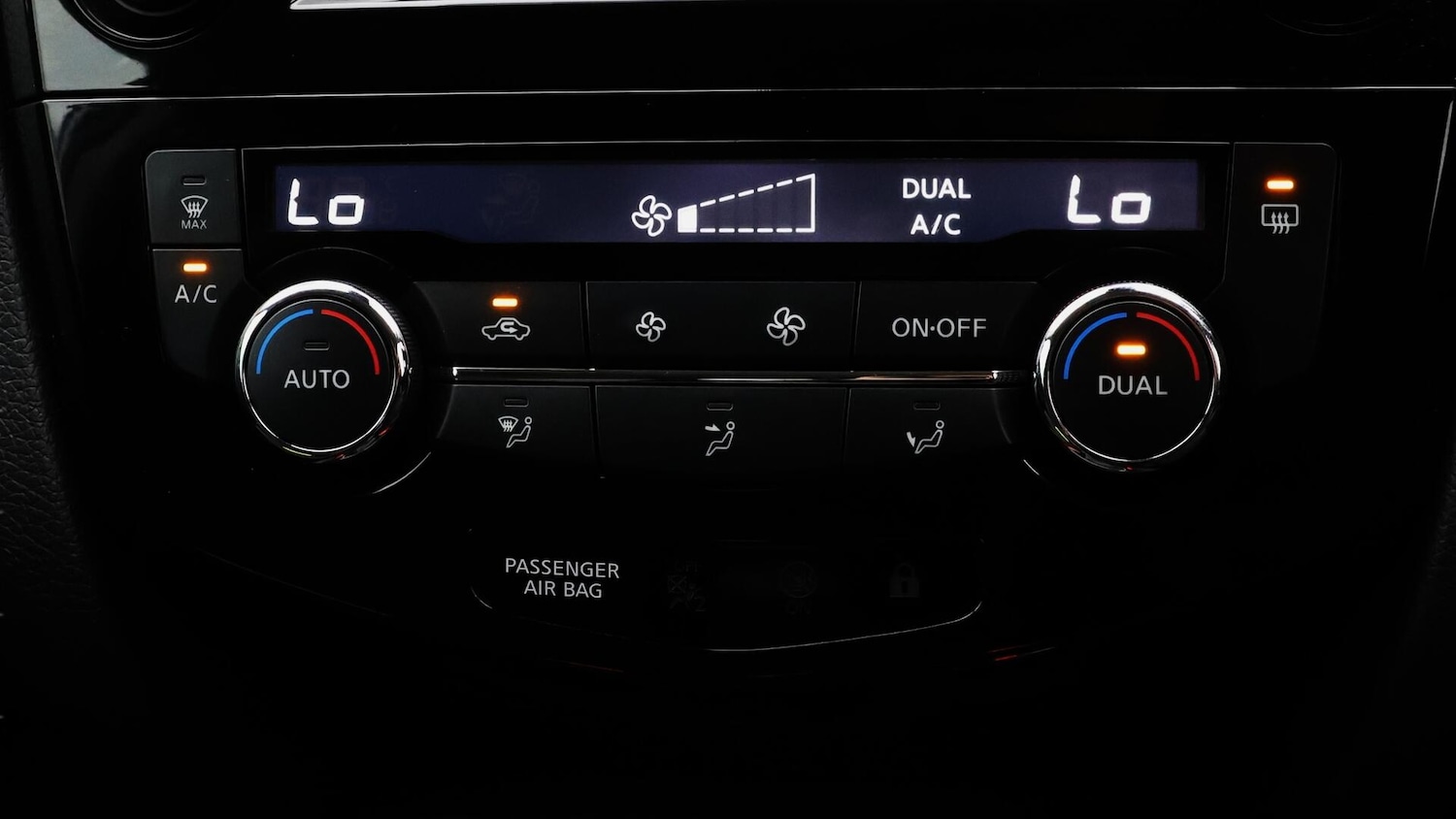 Used Nissan Qashqai for sale - 76727853: Photo 13