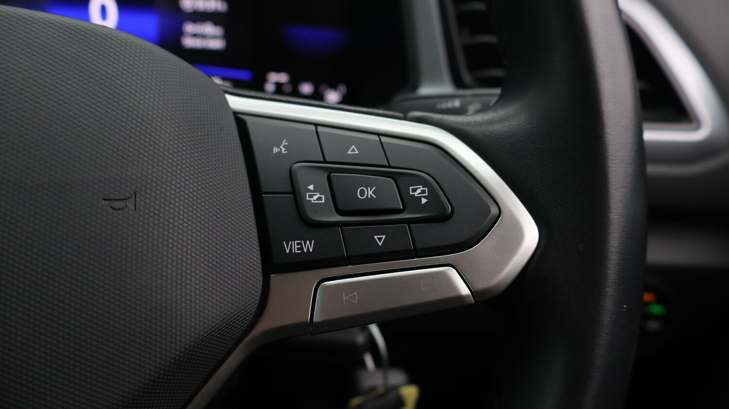 Used Volkswagen T-Roc 2022 for sale - 77950759: Photo 25