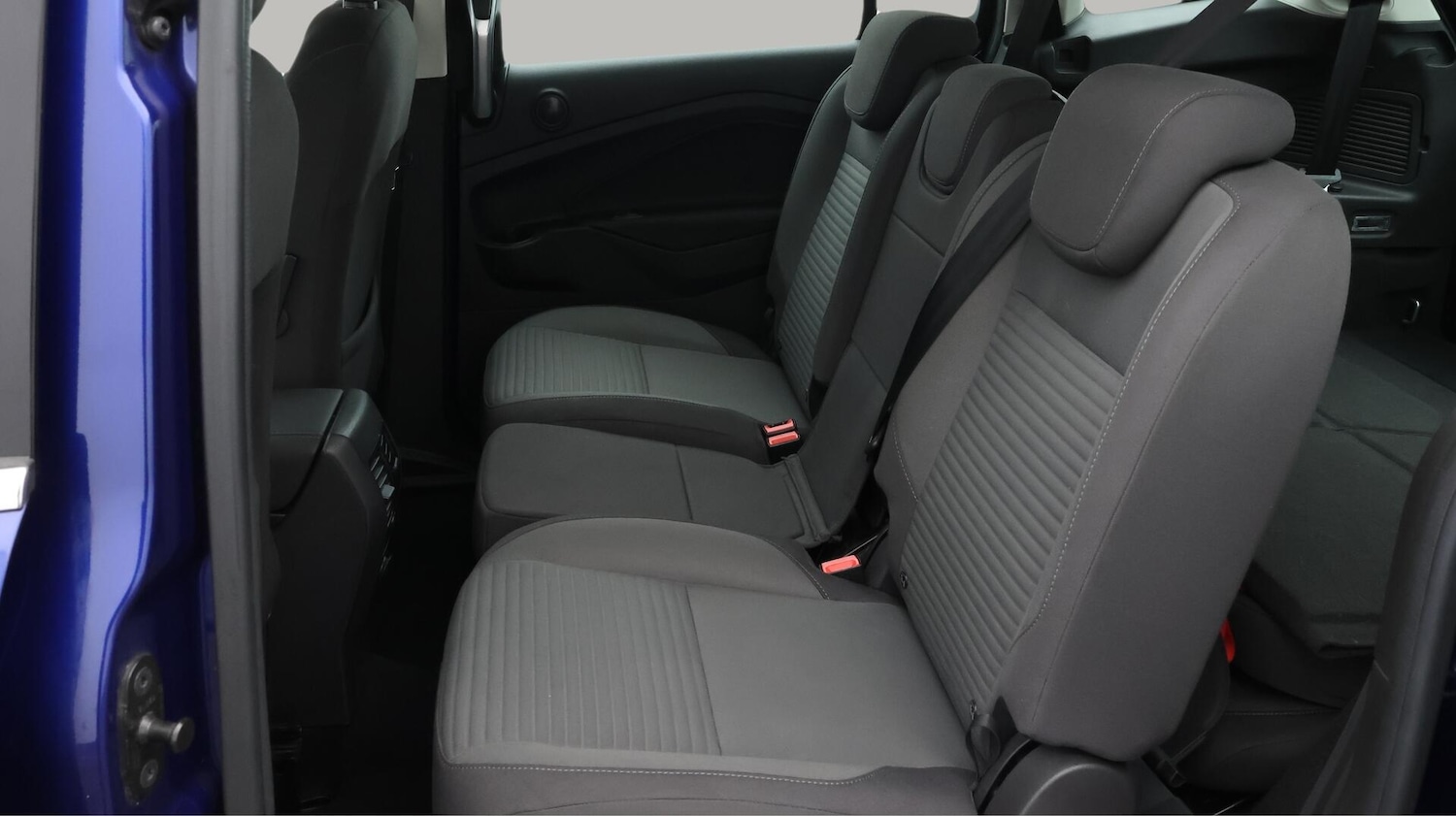 Used Ford Grand C-Max 2017 for sale - 76432407: Photo 17