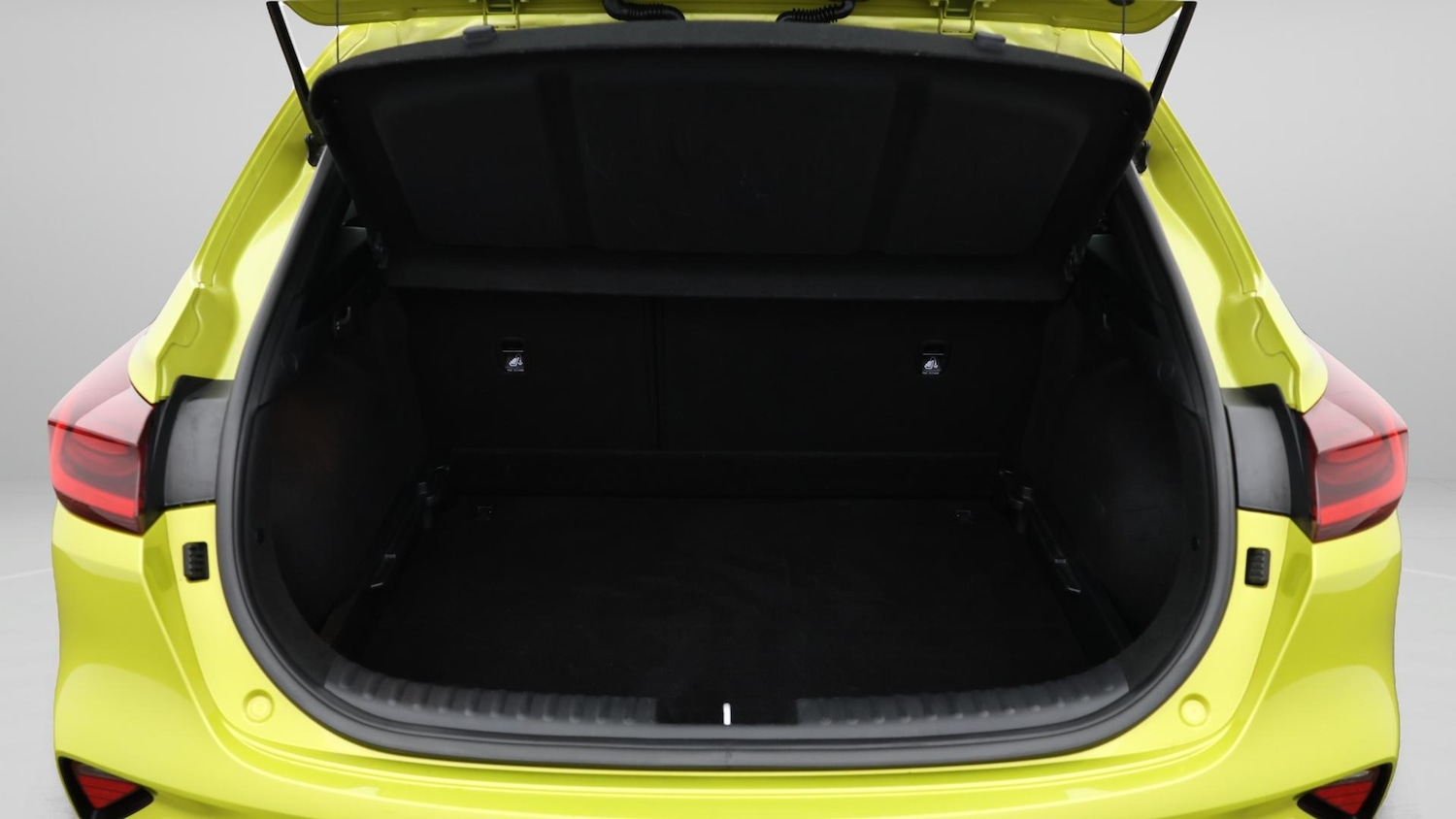 Used Kia XCeed 2023 for sale - 76521708: Photo 18