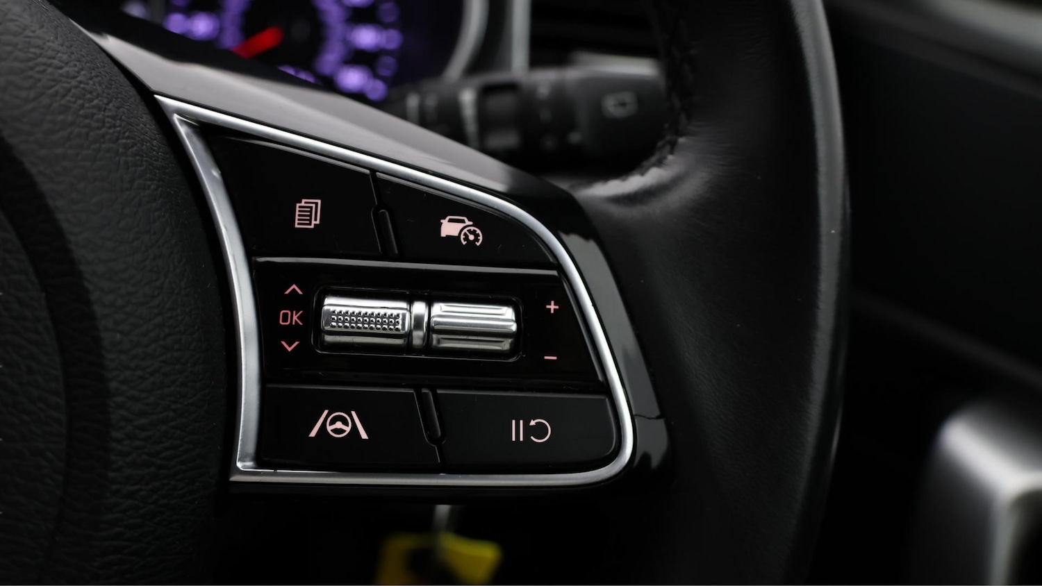 Used Kia XCeed 2023 for sale - 76521708: Photo 24