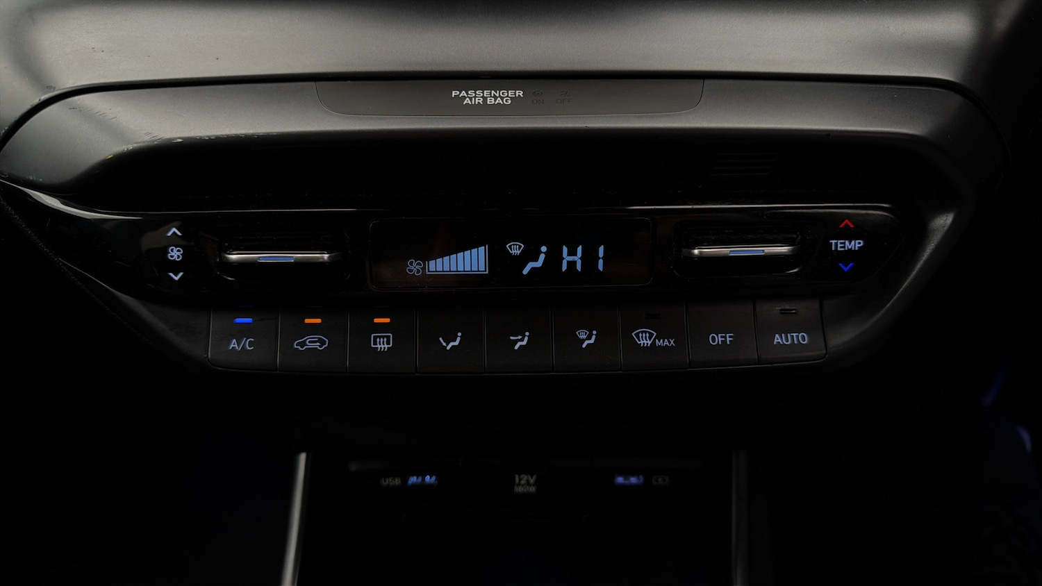 Used Hyundai BAYON 2023 for sale - 78028424: Photo 11