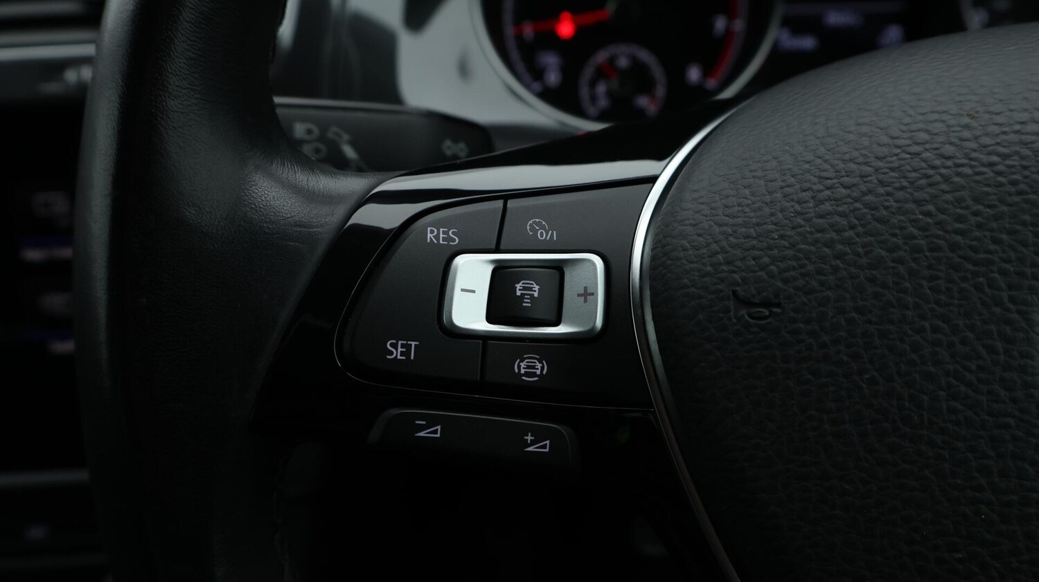 Used Volkswagen Golf 2019 for sale - 76013688: Photo 24