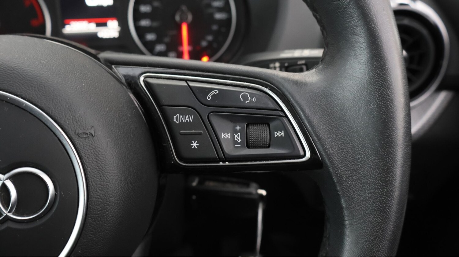 Used Audi Q2 2023 for sale - 77934860: Photo 21