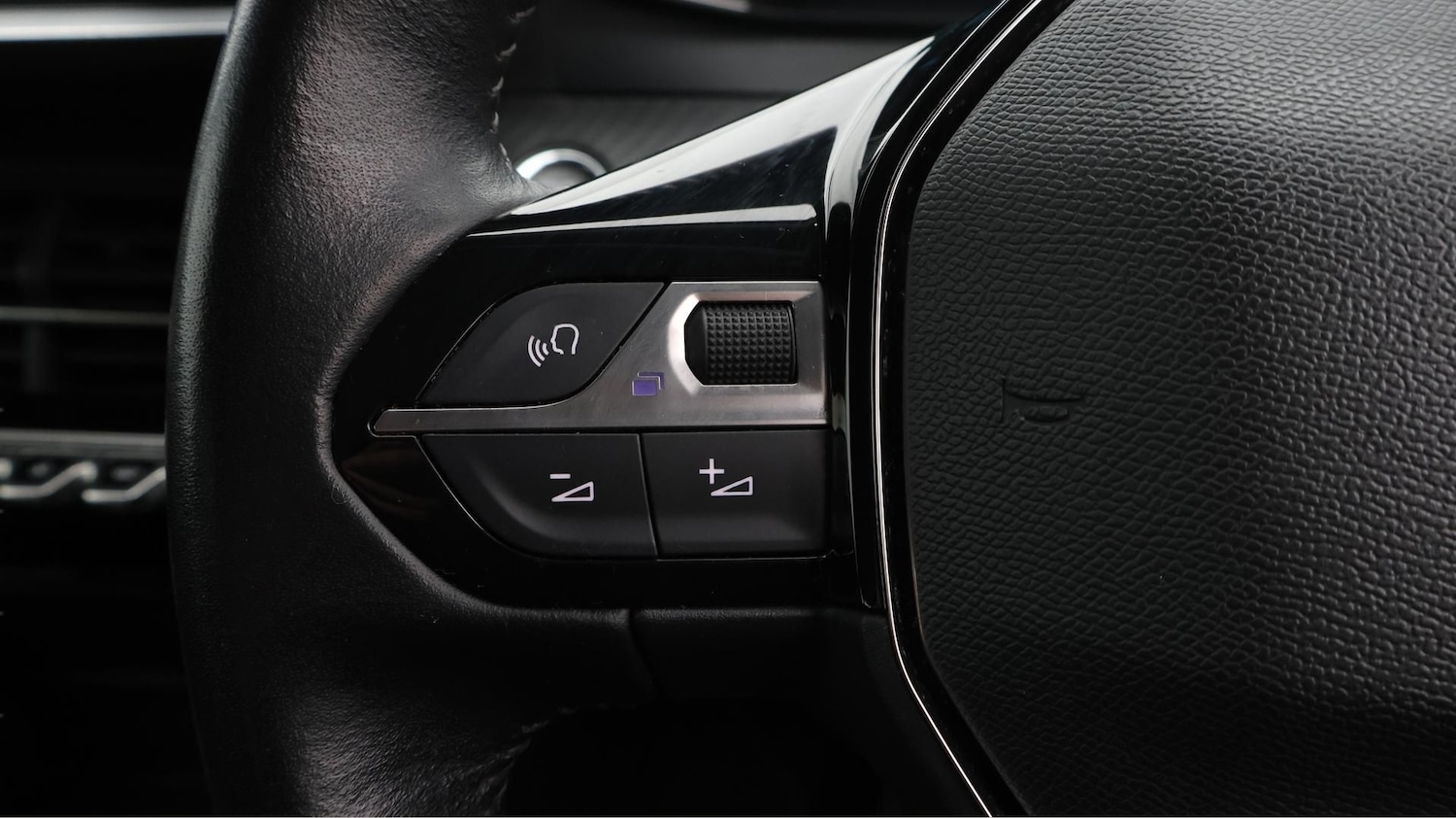 Used Peugeot 2008 2022 for sale - 77747593: Photo 20