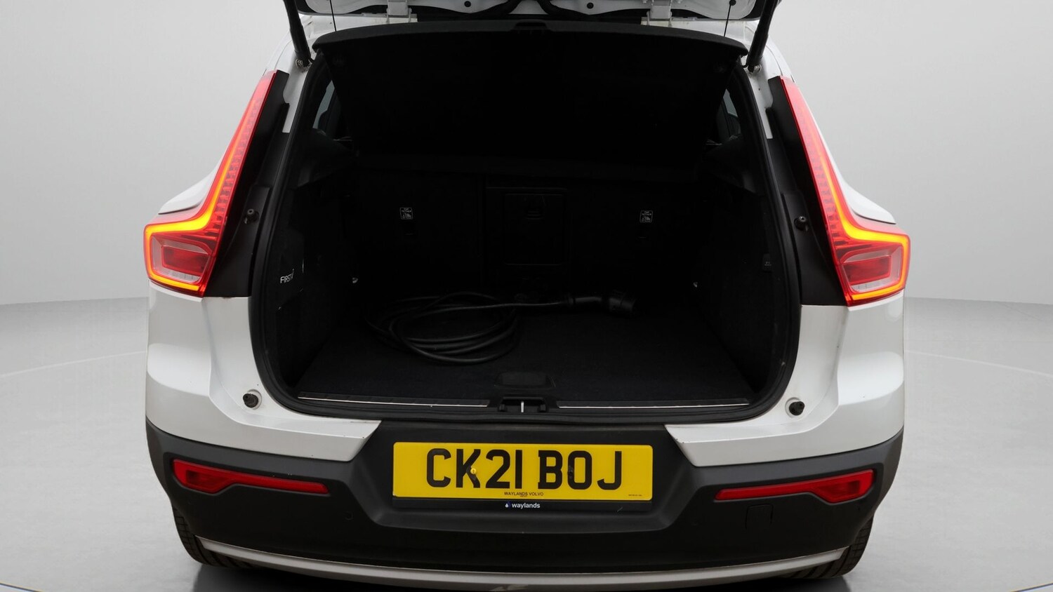 Used Volvo XC40 2021 for sale - 77873401: Photo 17