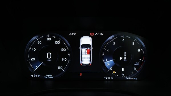 Used Volvo XC60 2021 for sale - 76282955: Photo 11