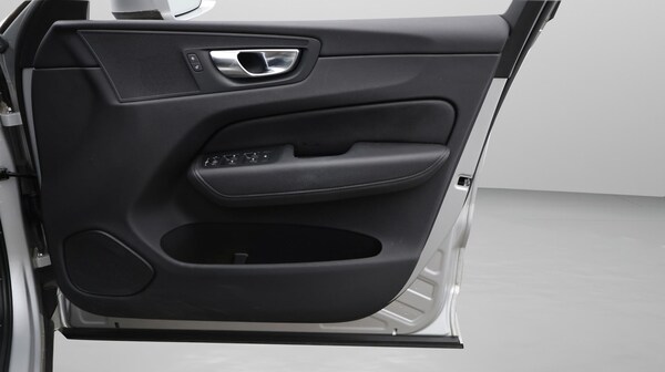 Used Volvo XC60 2021 for sale - 76282955: Photo 16