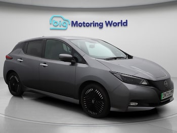 Nissan - Leaf