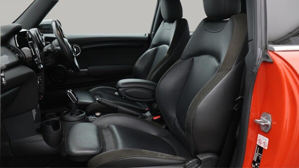 Used MINI Hatch 2019 for sale - 75318730: Photo 15