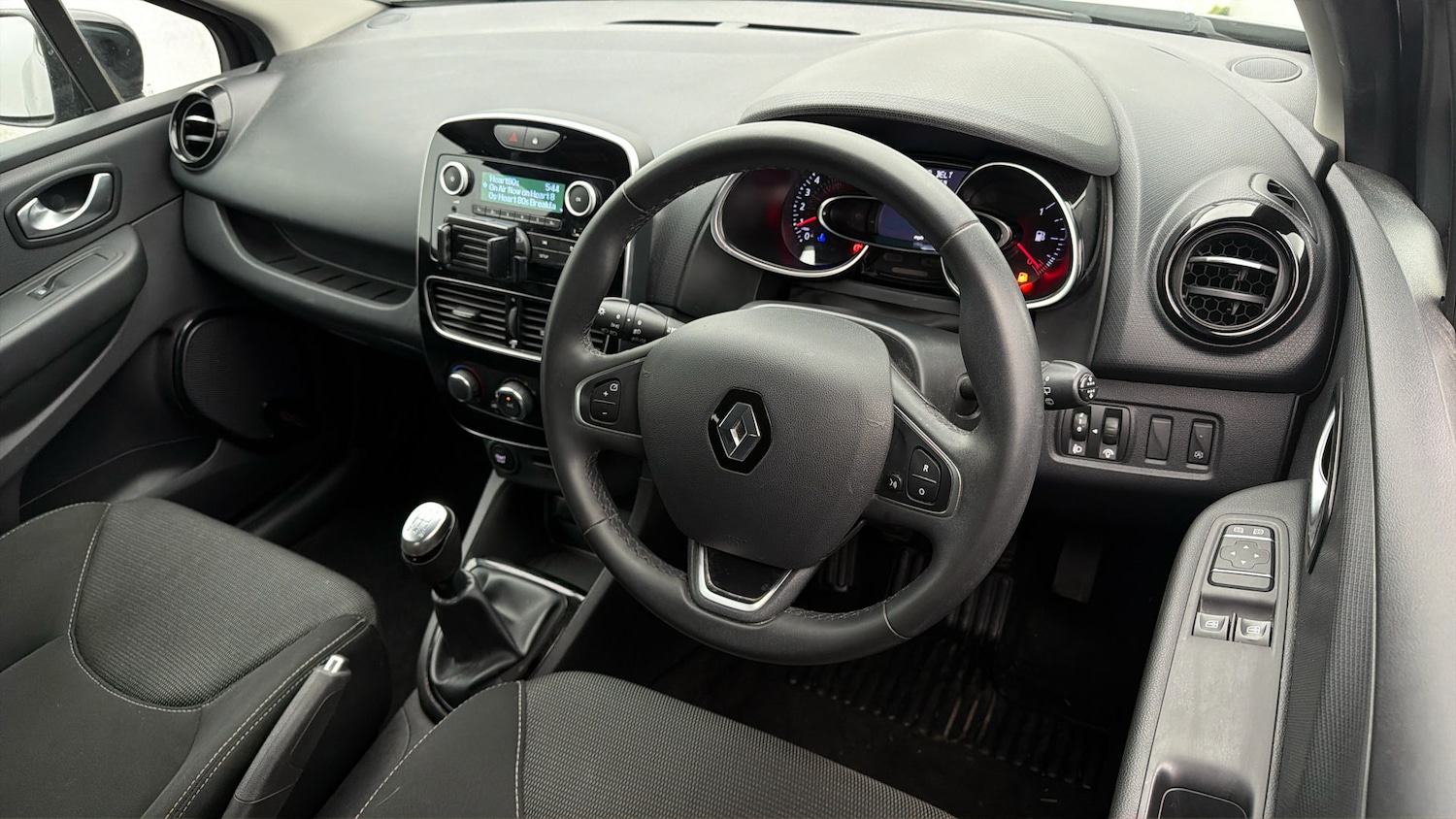 Used Renault Clio 2019 for sale - 78166162: Photo 9