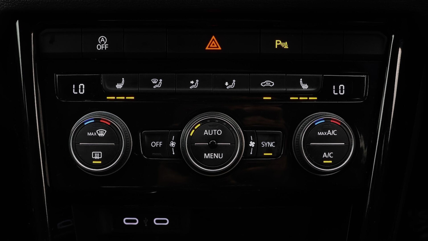 Used Volkswagen T-Roc 2021 for sale - 76522536: Photo 13