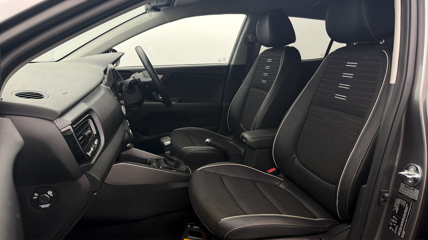 Used Kia Stonic 2024 for sale - 78150777: Photo 13